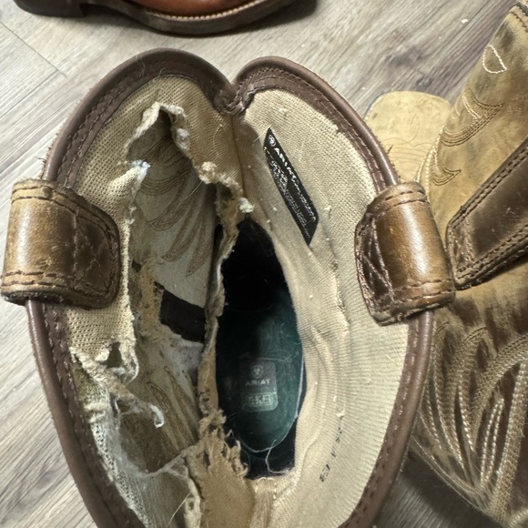 Ariat Shoes - Ariat Tan Leather Western Boots